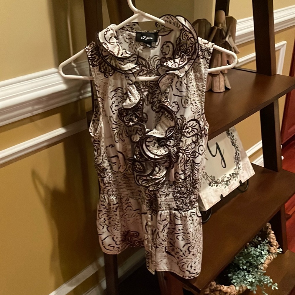 Ladies button top